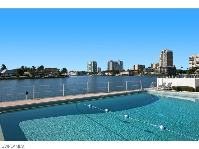 250 Park Shore Dr. #101, Naples, FL 34103
