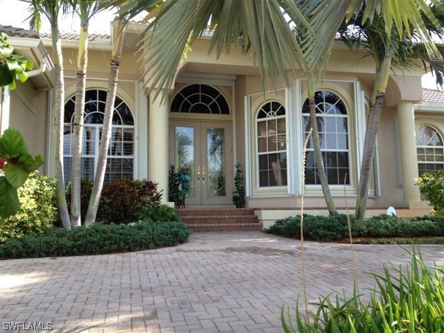 577 Somerset Ct., Marco Island, FL 34145