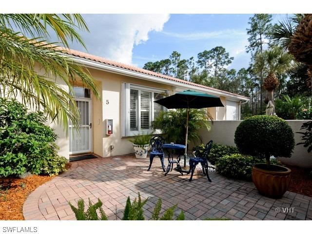 2352 Magnolia Ln. #5, Naples, FL 34112