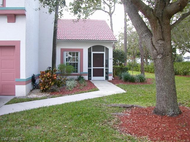 649 Windsor Sq., Naples, FL