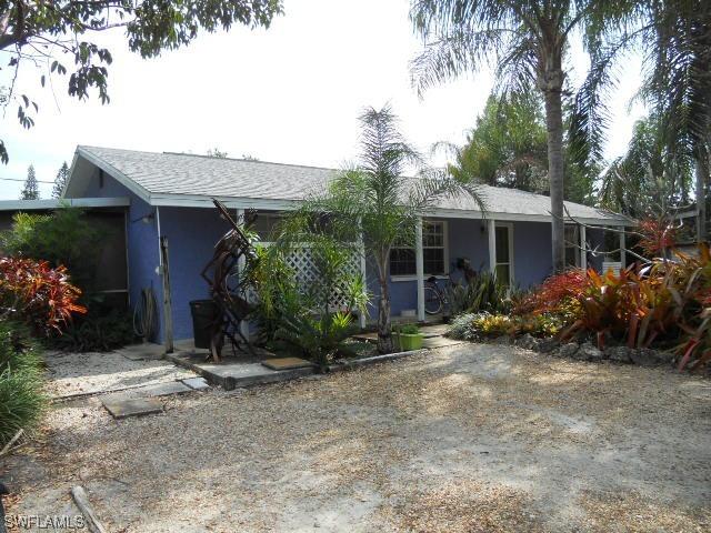 4536 Escobar Ave., Naples, FL 34103