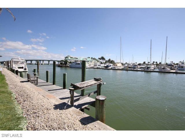 1289 Martinique Ct., Marco Island, FL 34145