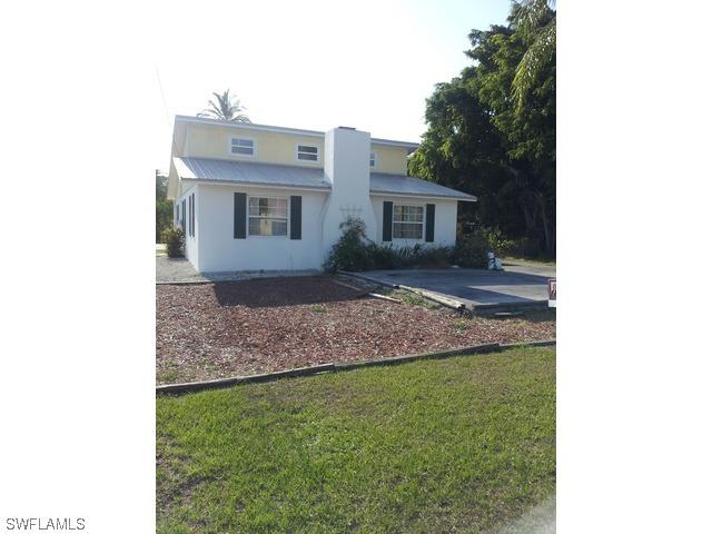 3388 Captains Cove, Naples, FL 34112