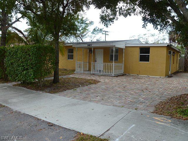 985 10th St., Naples, FL 34102