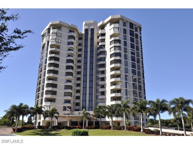 6075 Pelican Bay Blvd. #1006, Naples, FL