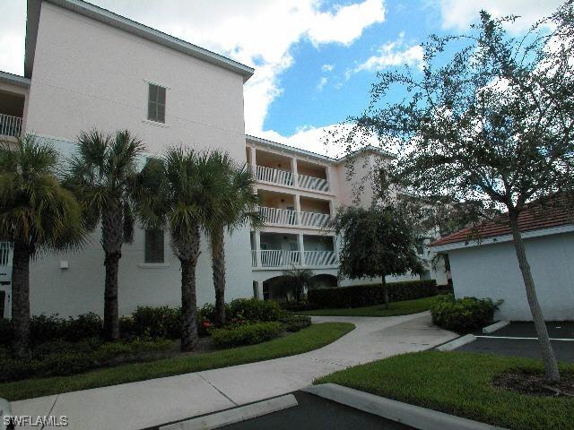 4520 Botanical Place Cir. #302, Naples, FL 34112