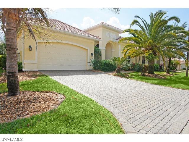 10747 Fieldfair Dr., Naples, FL 34119