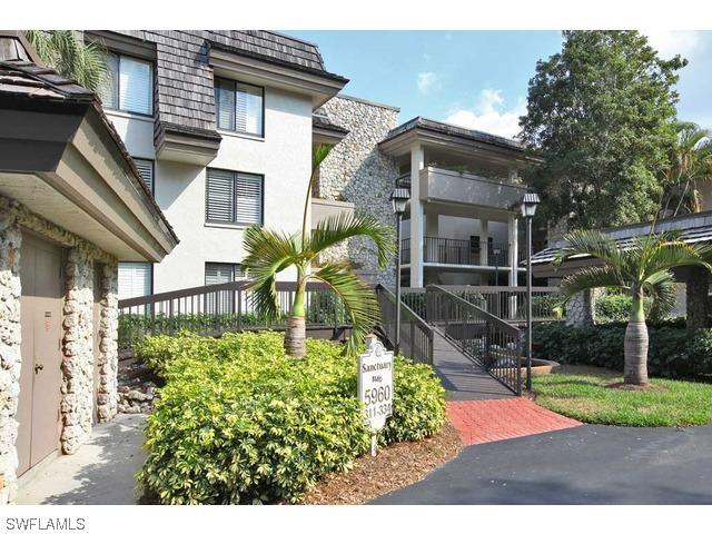 5960 Pelican Bay Blvd. #323, Naples, FL