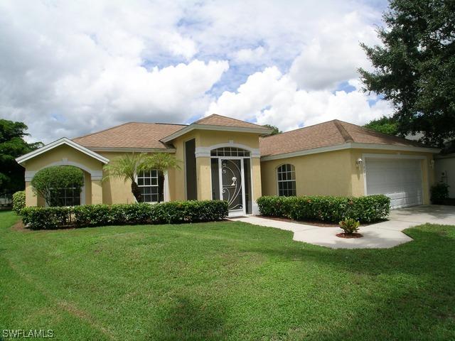 1423 Vintage Ln., Naples, FL