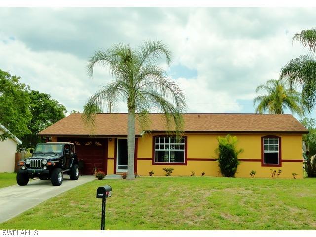 5400 23rd Pl., Naples, FL 34116