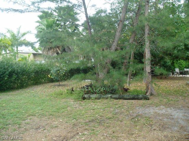 2071 Mills Ln., Naples, FL 34112