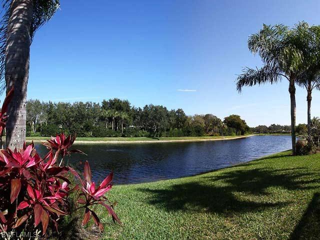 1040 Spanish Moss Tr., Naples, FL 34108
