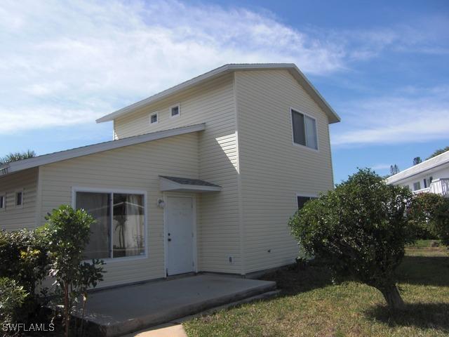 780 Mooringline Dr., Naples, FL