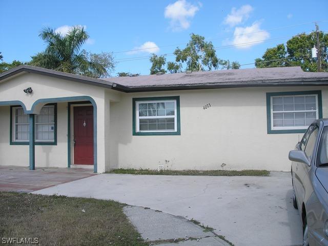 4073 Coconut Cir., Naples, FL 34104