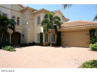 2325 Residence Cr Cir. #202, Naples, FL 34105