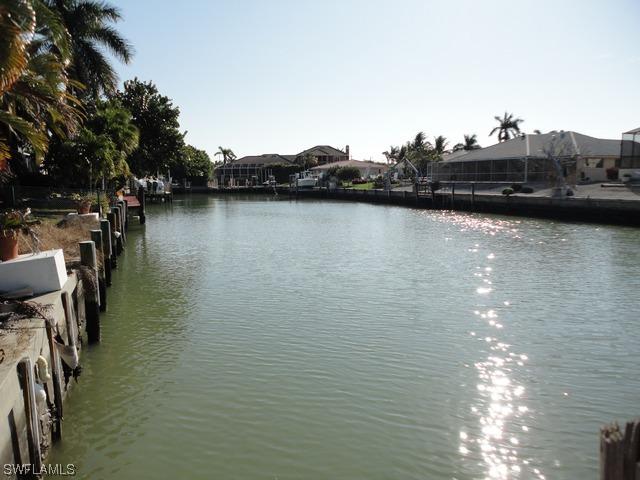 829 Elm Ct., Marco Island, FL 34145