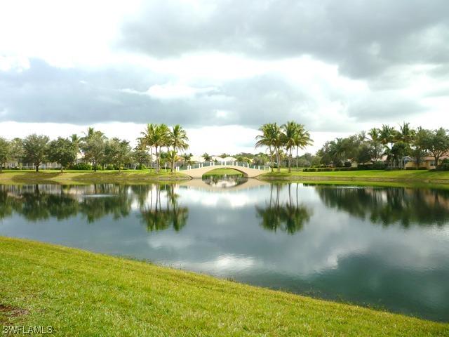 5452 Freeport Ln., Naples, FL 34119