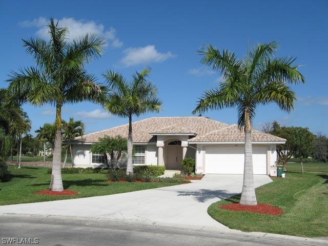 218 Palmetto Dunes Cir., Naples, FL