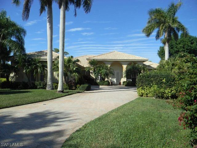 579 Eagle Creek Dr., Naples, FL 34113