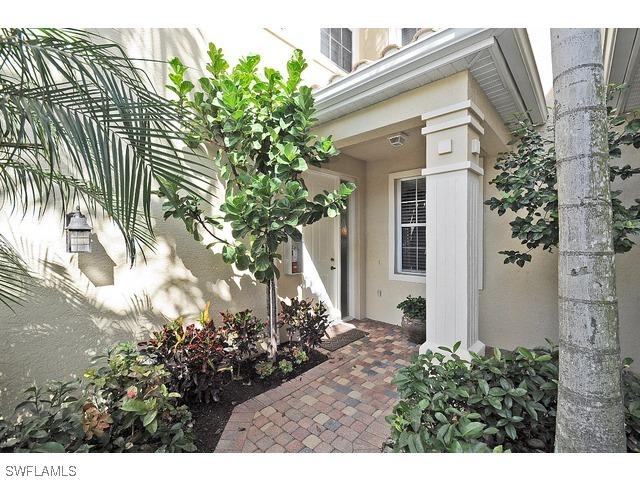 4752 Stratford Ct. #1401, Naples, FL 34105