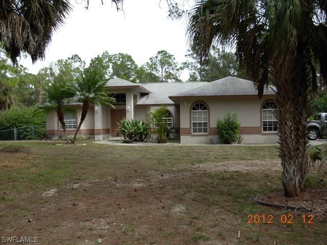 570 7th St., Naples, FL