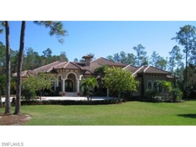 80 Logan Blvd., Naples, FL 34119