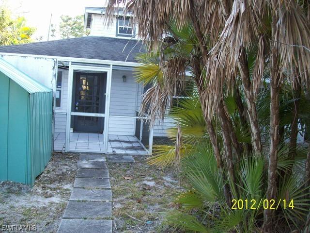 2516 Van Buren Ave., Naples, FL