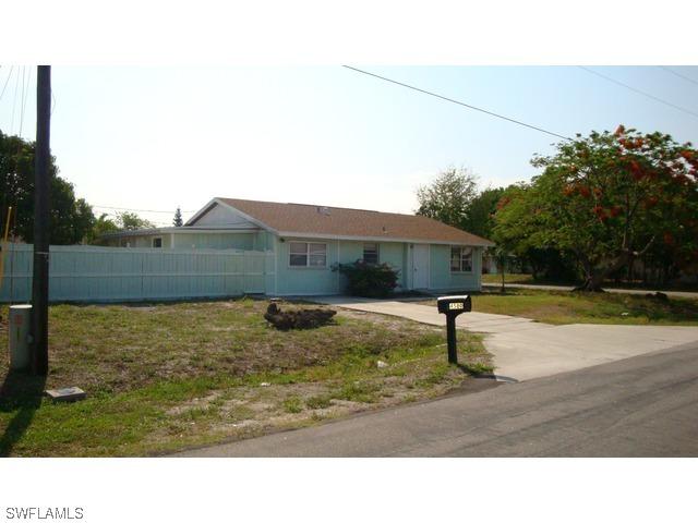 4580 Dorando Dr., Naples, FL 34103