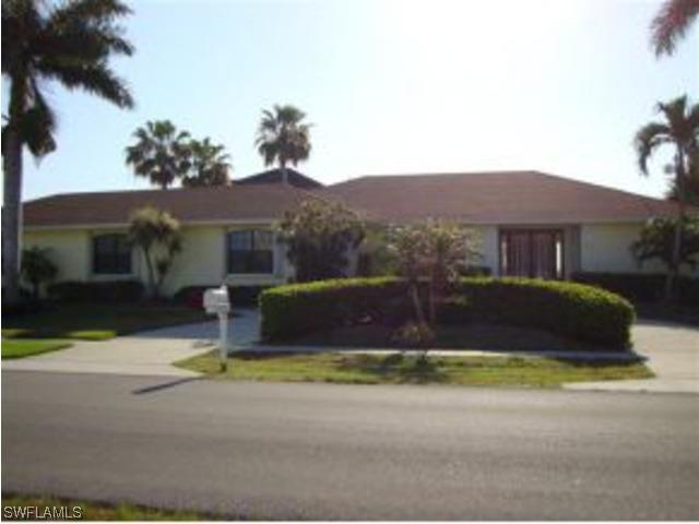 301 Lamplighter Dr., Marco Island, FL 34145