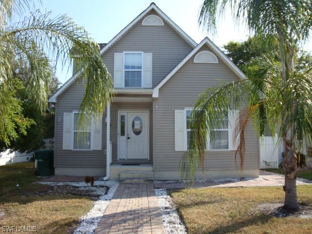 505 Leawood Cir., Naples, FL 34104