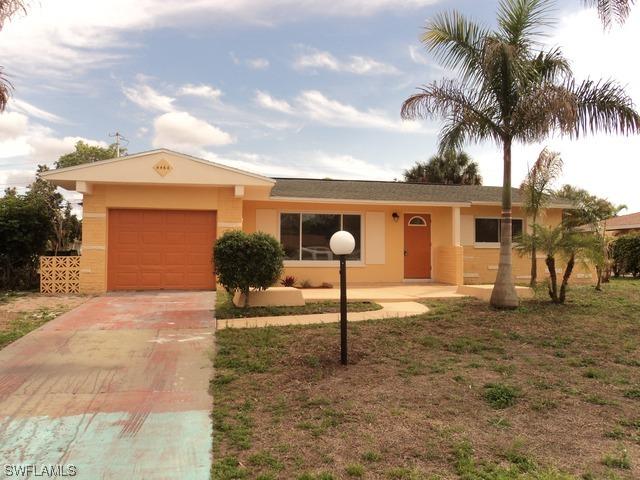 4464 20th Pl., Naples, FL