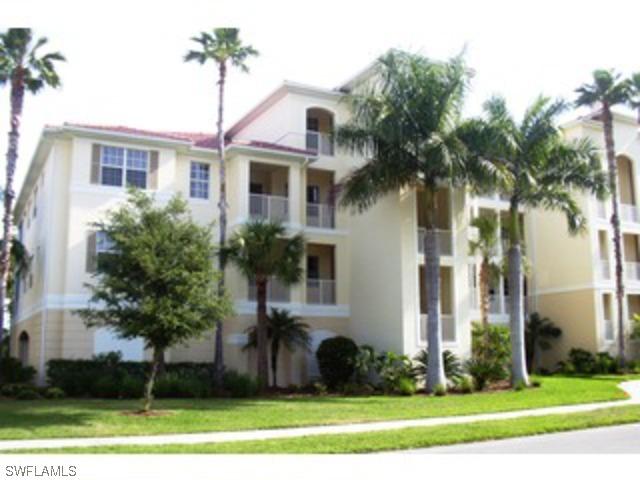 4863 Hampshire Ct. #202, Naples, FL 34112
