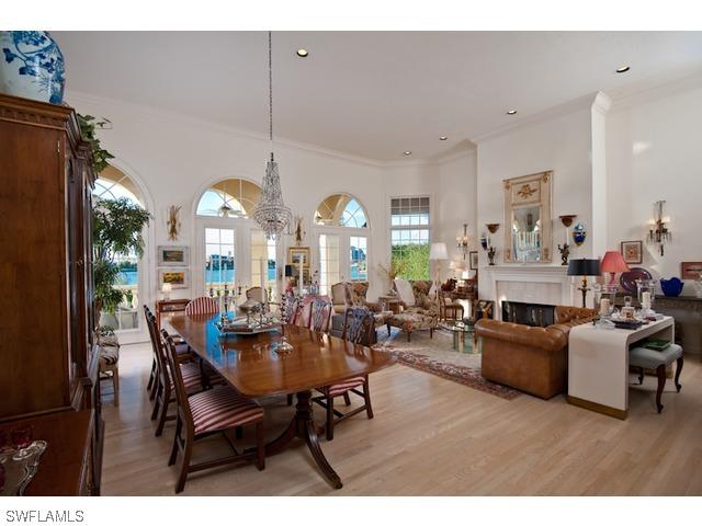 353 Cuddy Ct., Naples, FL