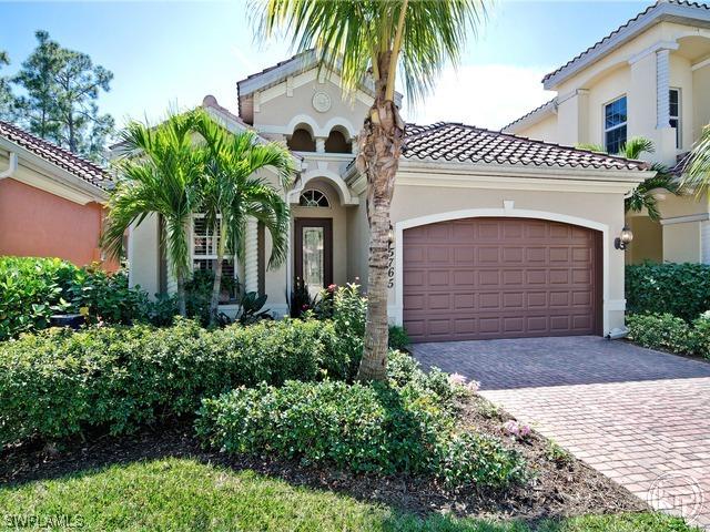 5765 Mango Cir., Naples, FL 34110