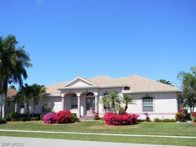 200 Angler Ct., Marco Island, FL 34145