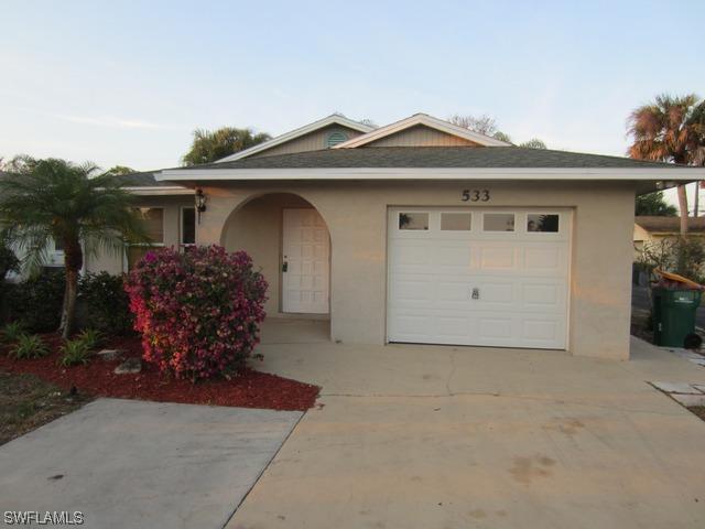 533 106th Ave., Naples, FL 34108
