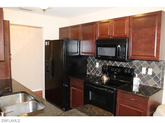 110 Bennington Dr., Naples, FL