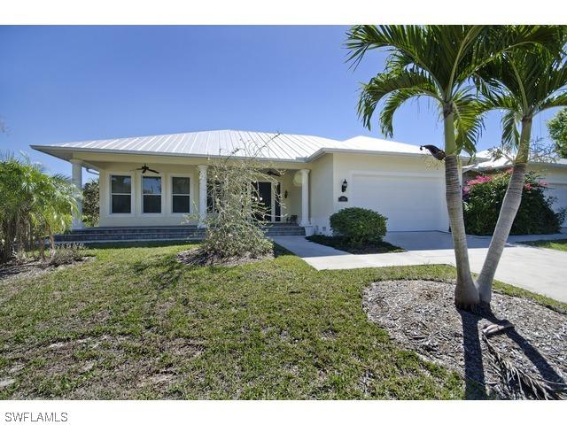 1832 Carlton Ave., Naples, FL