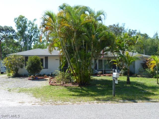 2932 Woodside Ave., Naples, FL
