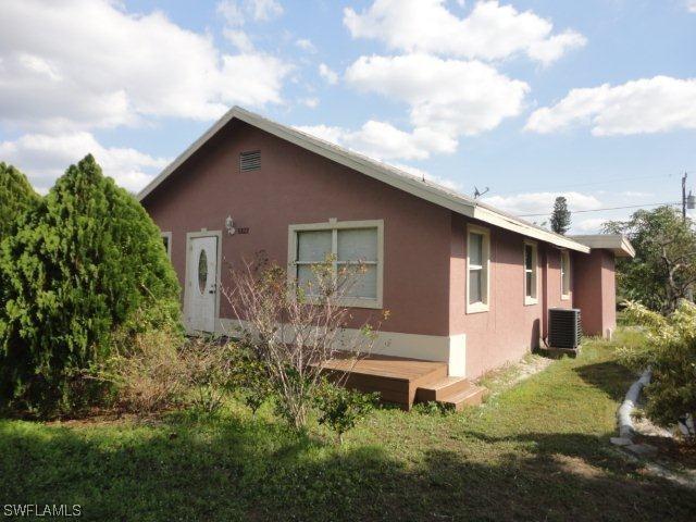 5322 Martin St., Naples, FL 34113