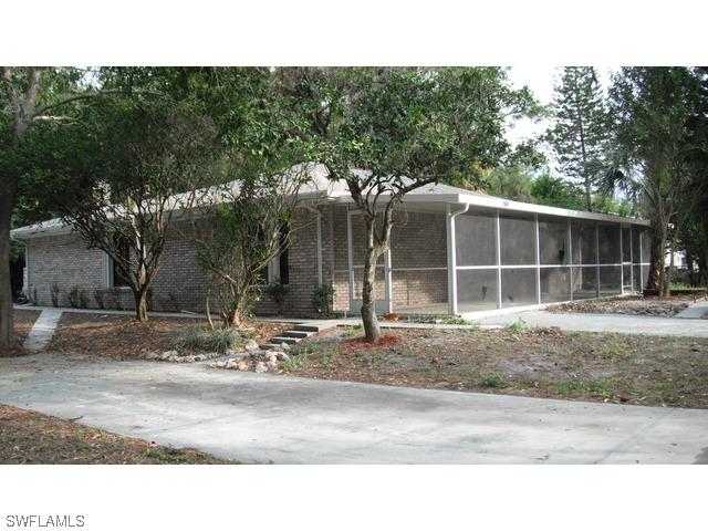 260 Rose Blvd., Naples, FL 34119