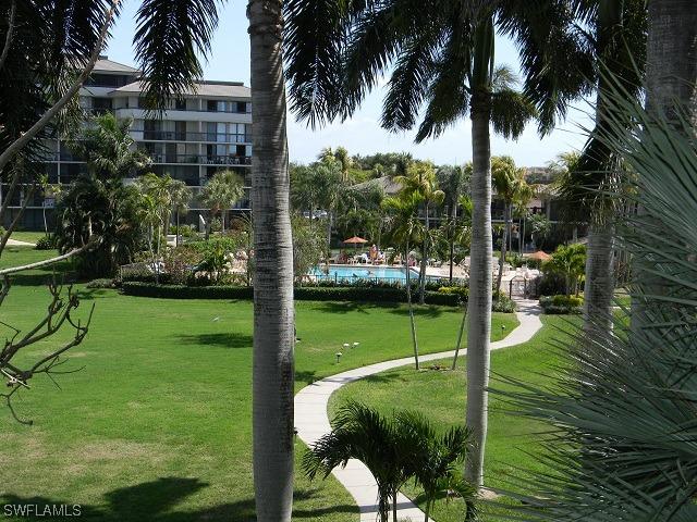 601 Seaview Ct. #311, Marco Island, FL