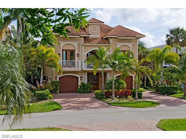 1025 5th St., Naples, FL 34102
