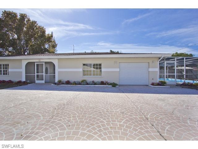 799 102nd Ave., Naples, FL 34108