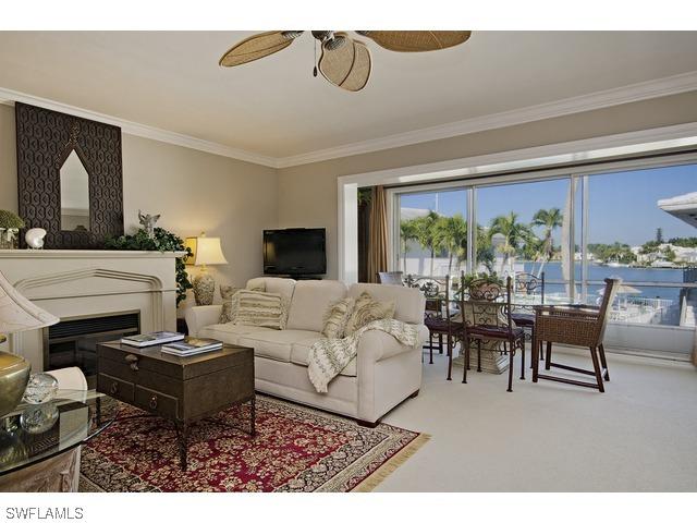 2500 Gulf Shore Blvd. #S-7, Naples, FL