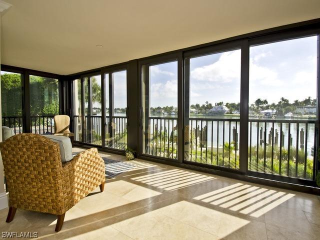 2400 Gulf Shore Blvd. #105, Naples, FL 34103