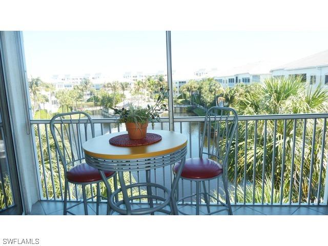 7750 Pebble Creek Cir. #305, Naples, FL 34108