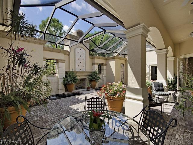 920 Barcarmil Way, Naples, FL 34110