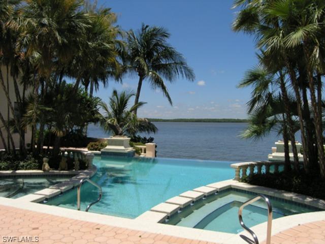 251 Polynesia Ct., Marco Island, FL 34145