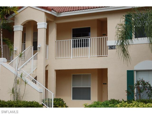 6740 Huntington Lake Cir. #202, Naples, FL 34119